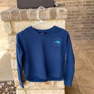 🦕 gently worn north face long sleeve tee 🦕